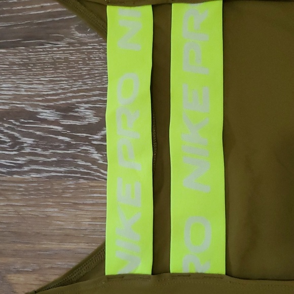 Nike Pro TOP - Picture 2 of 5